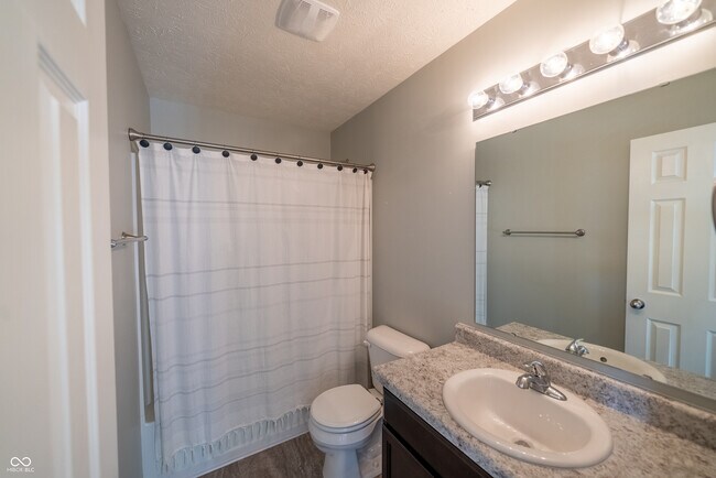 Building Photo - 5291 Tanglewood Ln