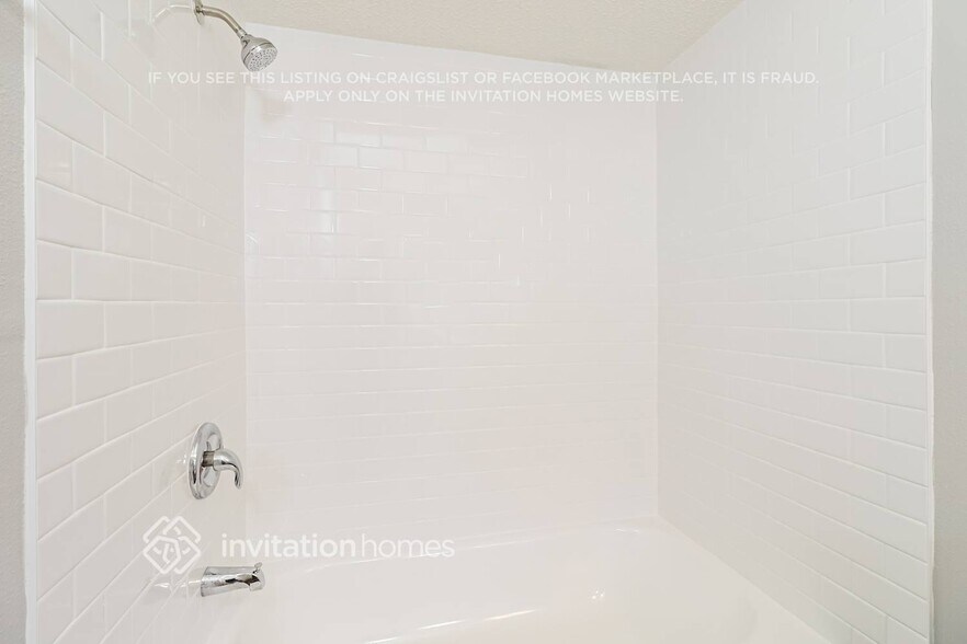 Building Photo - 407 Oriole Cir