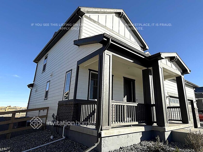 Building Photo - 850 Mesic Ln