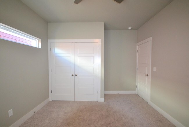 Building Photo - 2023 S Florida Way