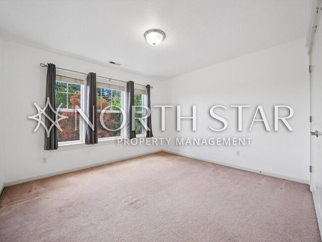 Building Photo - Move-In Ready Craftsman with Gourmet Kitchen, Bonus Room & Private Basketball Court