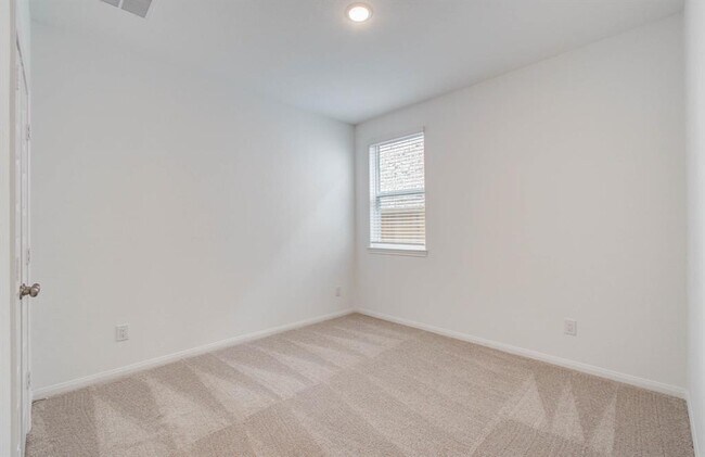 Building Photo - 24838 Harrow Mdw Dr