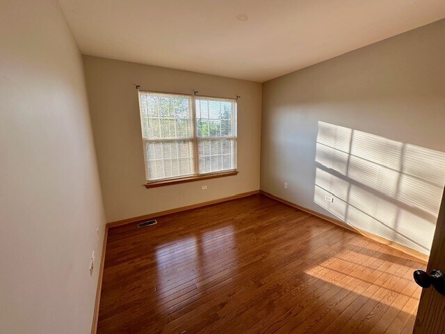Building Photo - 2833 Vernal Ln