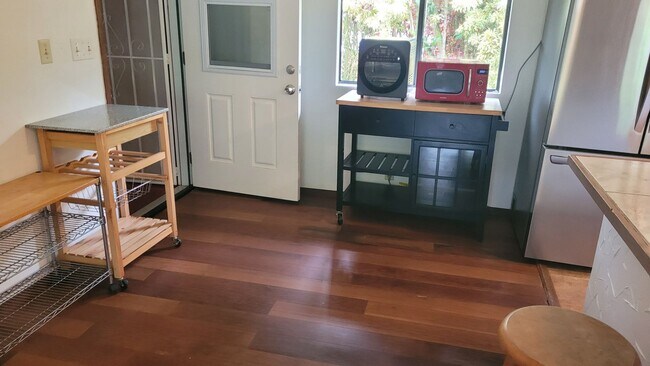 Building Photo - 15-1876 19th Ave