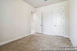 Building Photo - 944 Wilderness Oaks