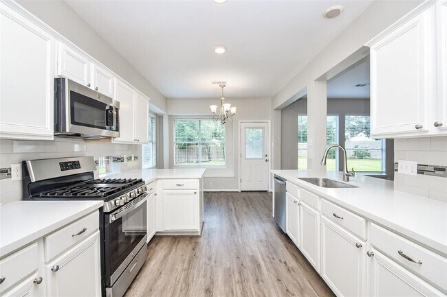 Building Photo - 5523 Poundstone Ct