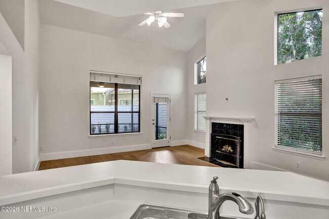 Building Photo - 38 Loggerhead Ln