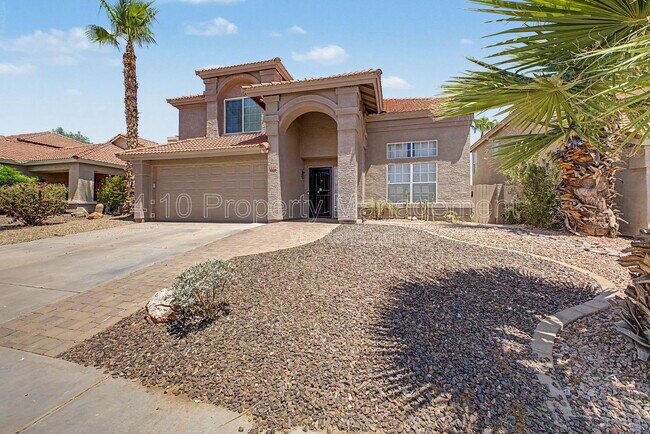 Building Photo - 3236 E Hiddenview Dr