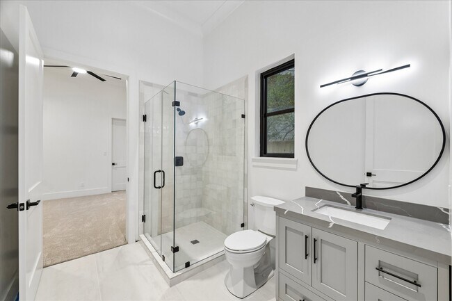 Building Photo - 5 Buttonbush Ct