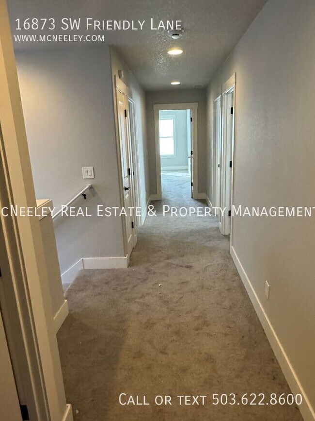 Building Photo - 16873 SW Friendly Ln