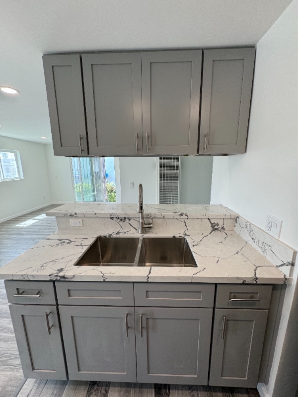 Building Photo - 1503 Cochran Ave