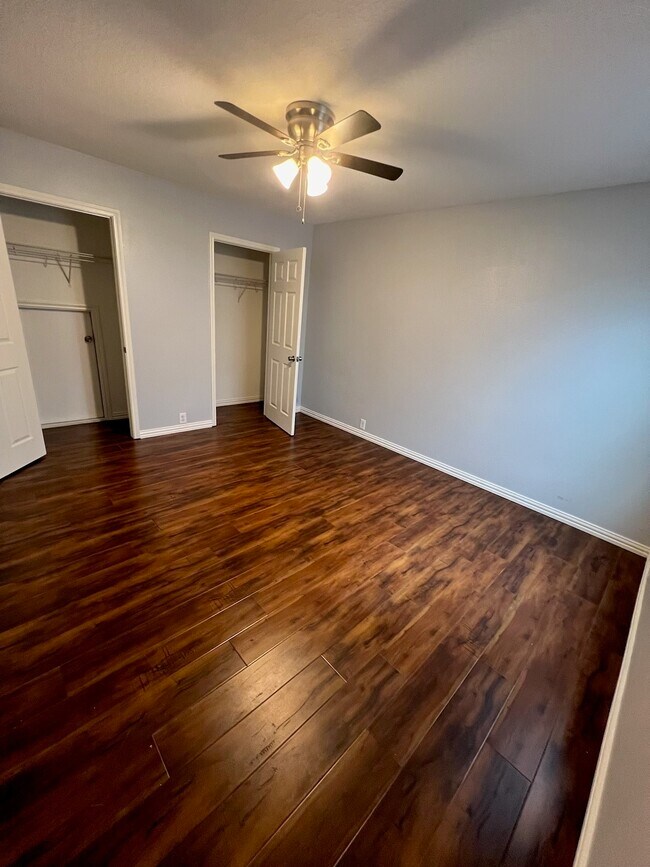 Building Photo - 5702 La Crema