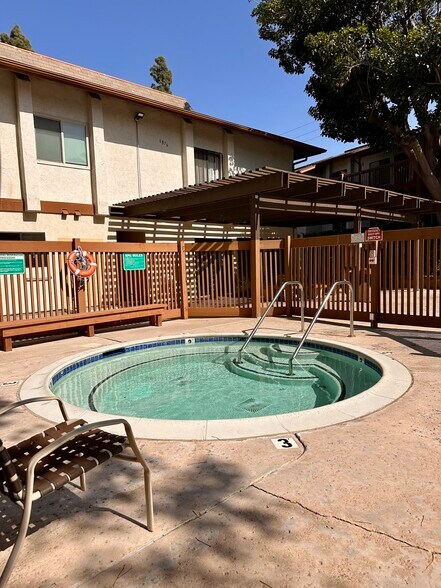 Building Photo - 6394 Rancho Mission Rd