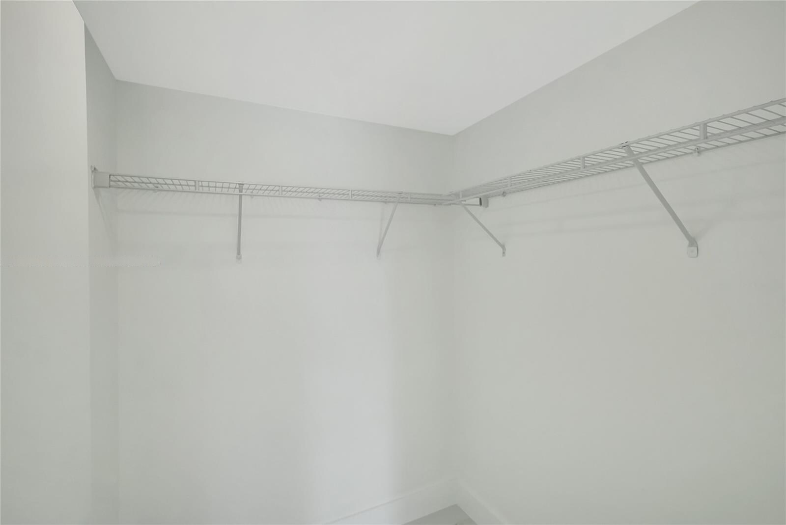 Building Photo - 90 SW 3rd St