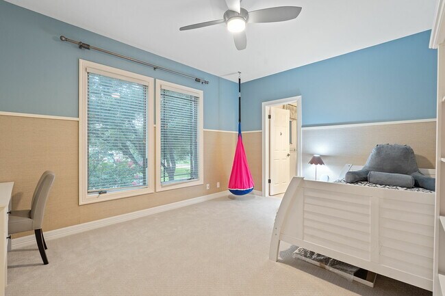 Building Photo - 6636 Dogwood Creek Dr