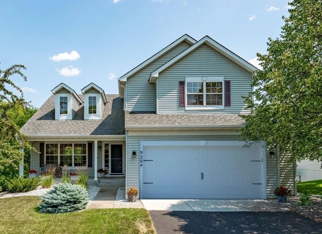Building Photo - 9264 Peony Ln N