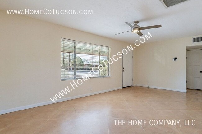 Building Photo - 3949 E 2nd St