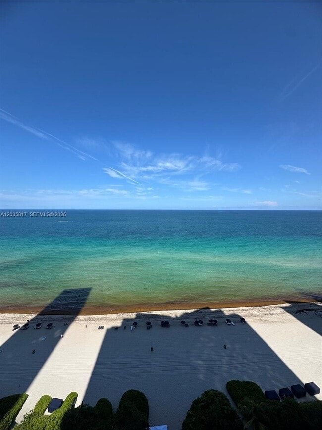 Building Photo - 17121 Collins Ave