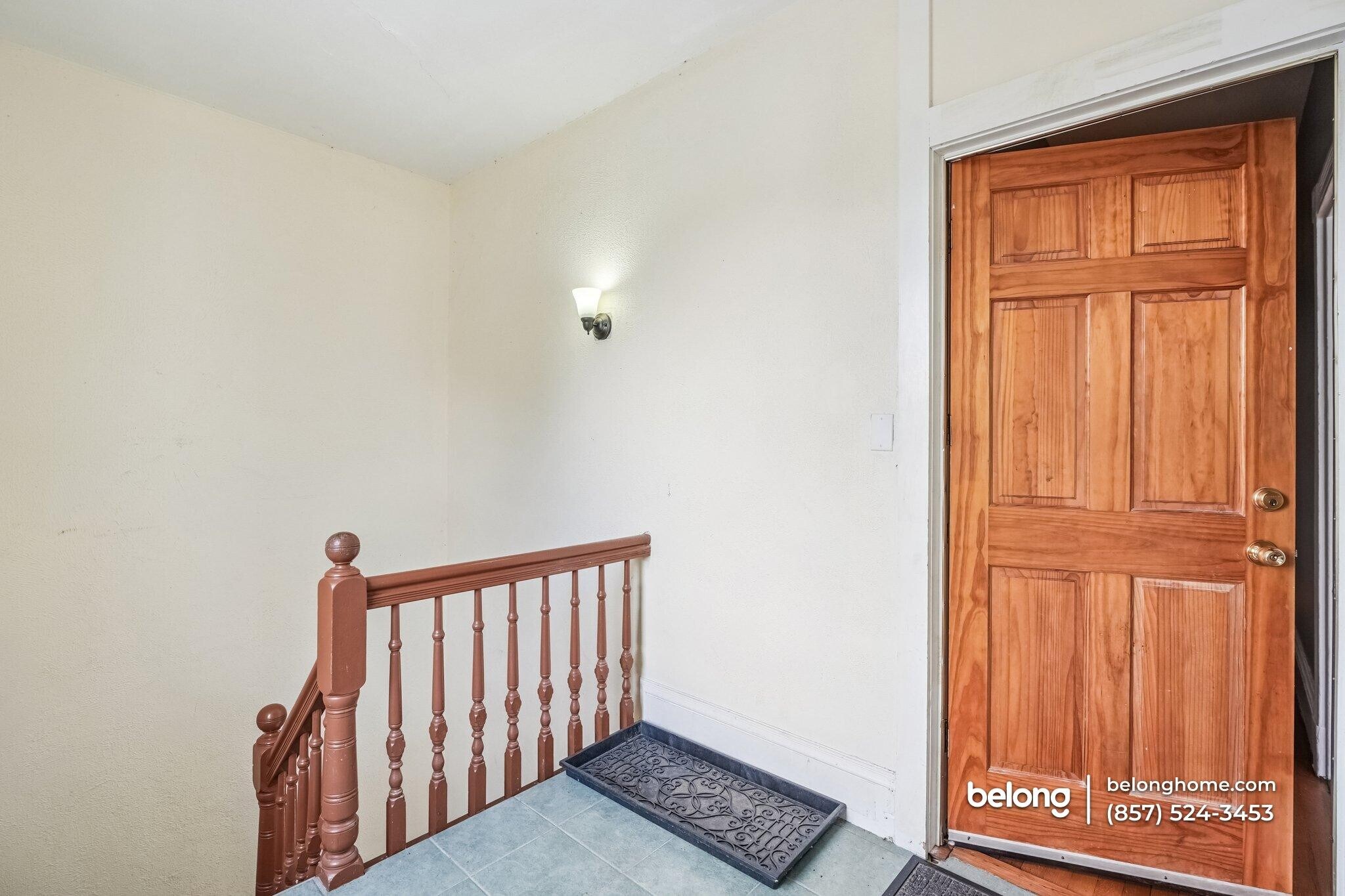 Building Photo - 62 Fuller St