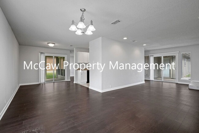 Building Photo - 1736 Brown Trail