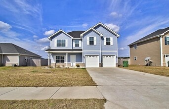 Building Photo - 566 Burke Dr