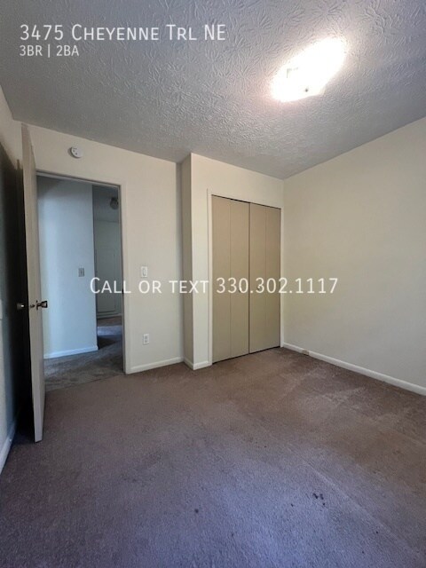 Building Photo - Three bedroom duplex for rent - Lake LSD