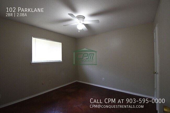 Building Photo - 102 Parklane-