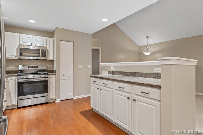 Building Photo - 24618 George Washington Dr