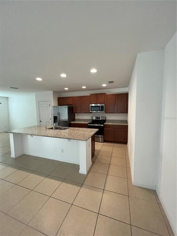 Building Photo - 124 Primrose Dr