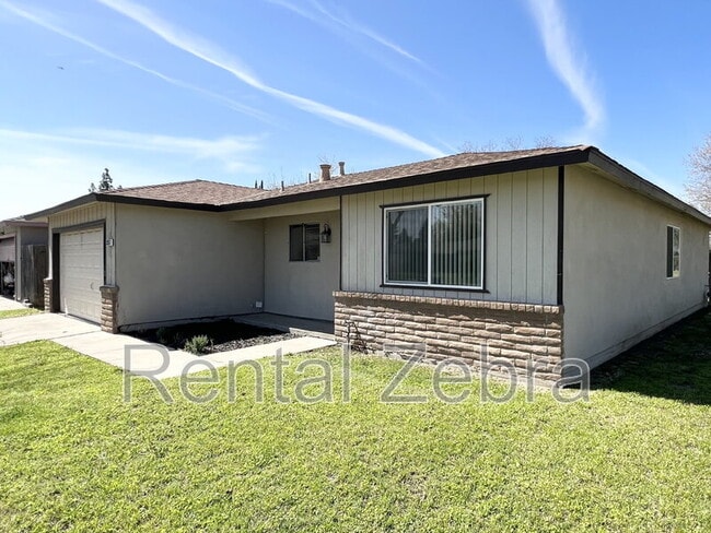 Building Photo - 3257 Phoenix Way