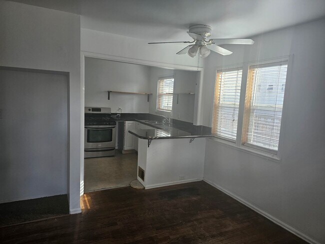 Building Photo - PRICE REDUCED! Gorgeous 4 bed/2 Bath home for rent $500 Off 1st Month Rent