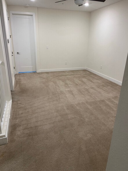 Building Photo - 3855 S McQueen Rd