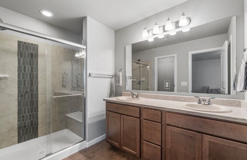 Building Photo - 6115 White Wolf Pt