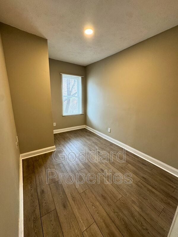 Building Photo - 2438 Druid Park Dr