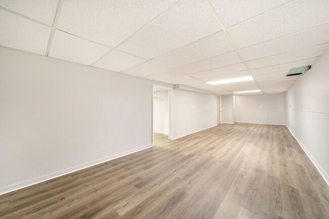 Building Photo - 308 N Campbell Rd