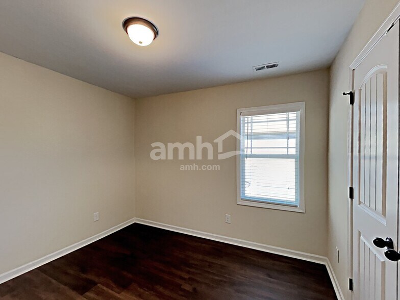 Building Photo - 228 Lanier Pl