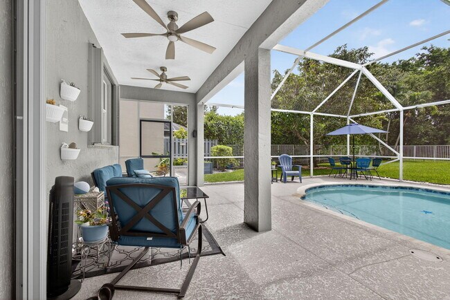 Building Photo - 3738 Old Lighthouse Cir