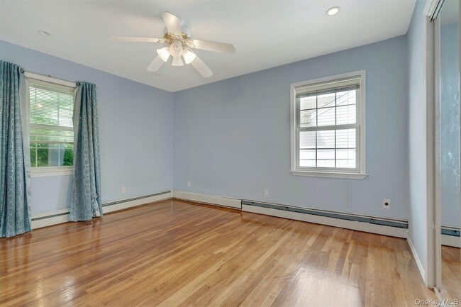 Building Photo - 4 Cheshire Rd