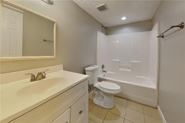 Building Photo - 1263 Melrose Forest Ln SE