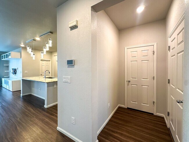 Building Photo - 17286 Bluetrail Ave