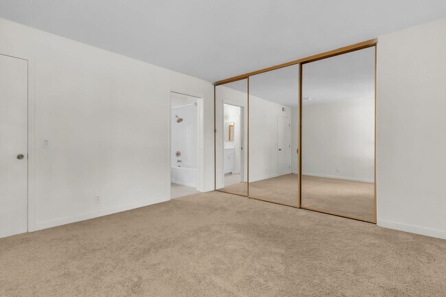 Building Photo - 324 Tangelo
