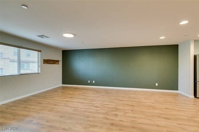 Building Photo - 1525 Spiced Wine Ave