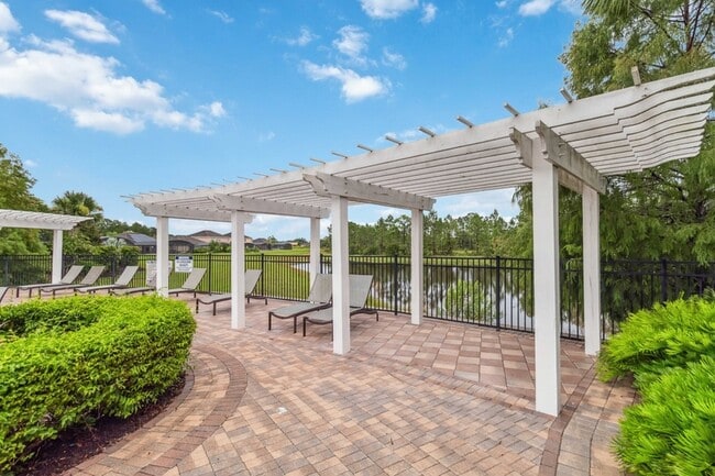 Building Photo - 163 Tigerlily Ct