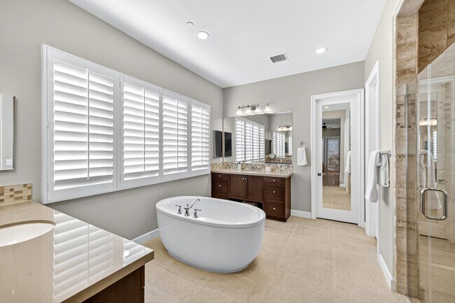 Building Photo - 55120 Autumn Valley Ct