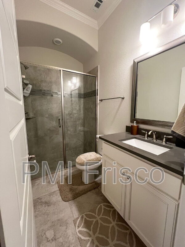 Building Photo - 10505 Wintergreen Dr