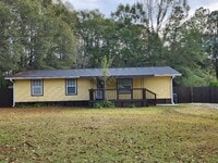 Building Photo - LOVE SIZE!