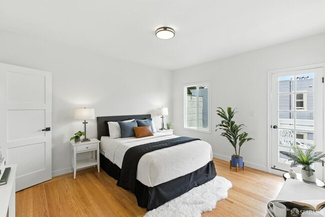 Building Photo - 1206 Funston Ave