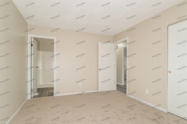 Building Photo - 15643 91st Ave