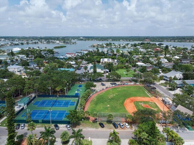 Building Photo - 929 Gulf Blvd