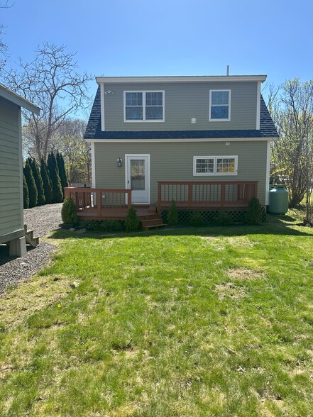 Building Photo - 7 Youngs Ln